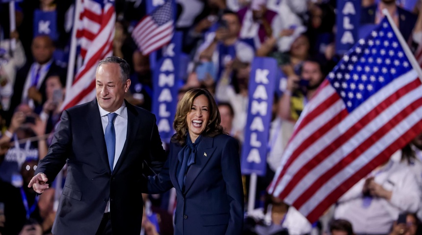 kamala harris impulsada encuentras posconversion