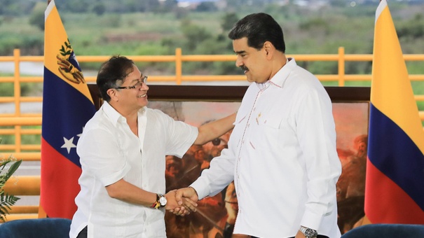 reunion entre petro y maduro