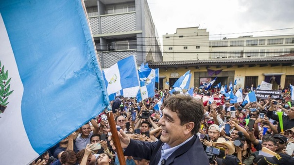 carlos pineda fuera elecciones guatemala