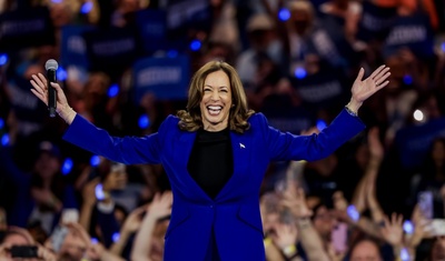 campana kamala harris wisconsin