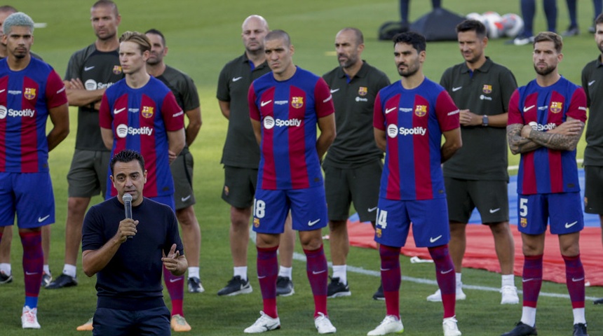 xavi hernandez entrenador barcelona