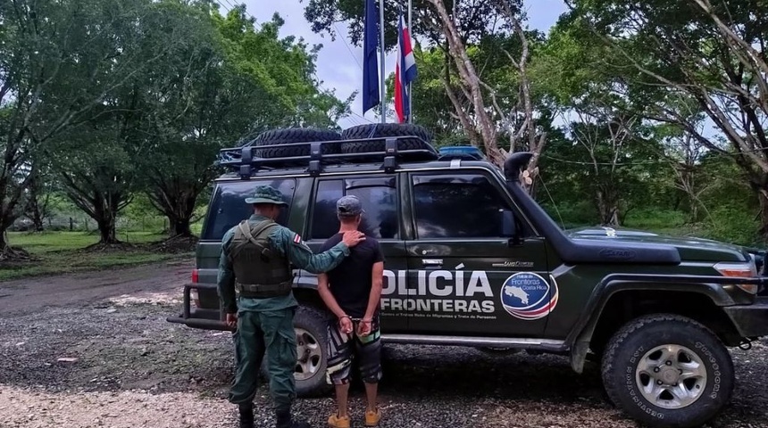 nicaraguense detenido por policia costarricense