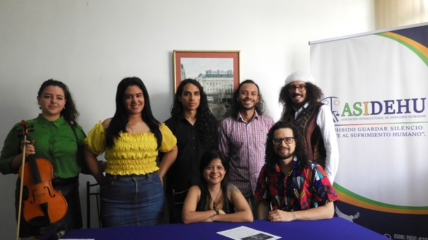 artistas nicaraguenses lanzan disco monarca costa rica