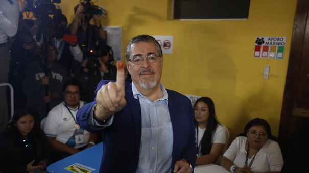 candidato guatemalteco bernardo arevalo de leon