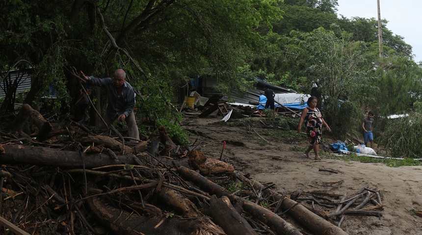 muertos desaparecidos huracan otis mexico