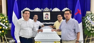 honras funebres pastor rafael arista