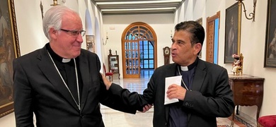 monseñor rolando alvarez reaparece sevilla espana