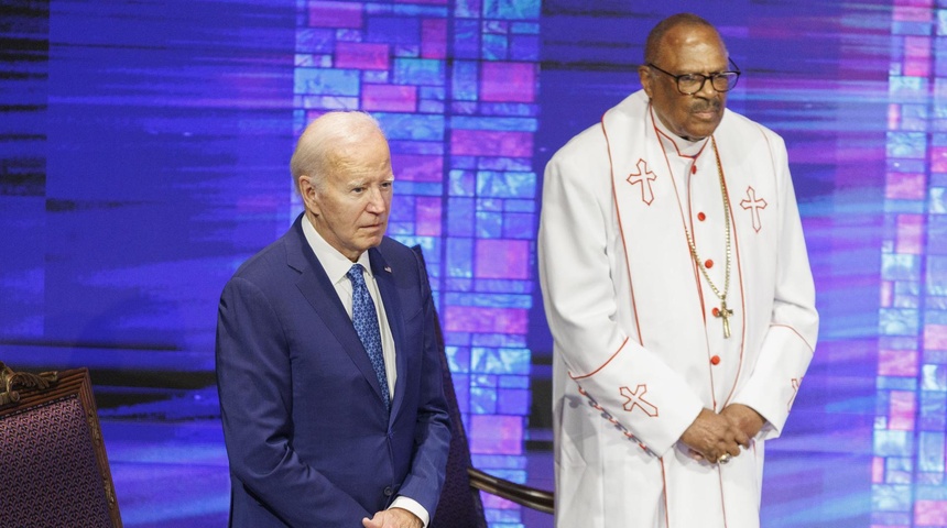 presidente estadounidense joe biden asiste iglesia