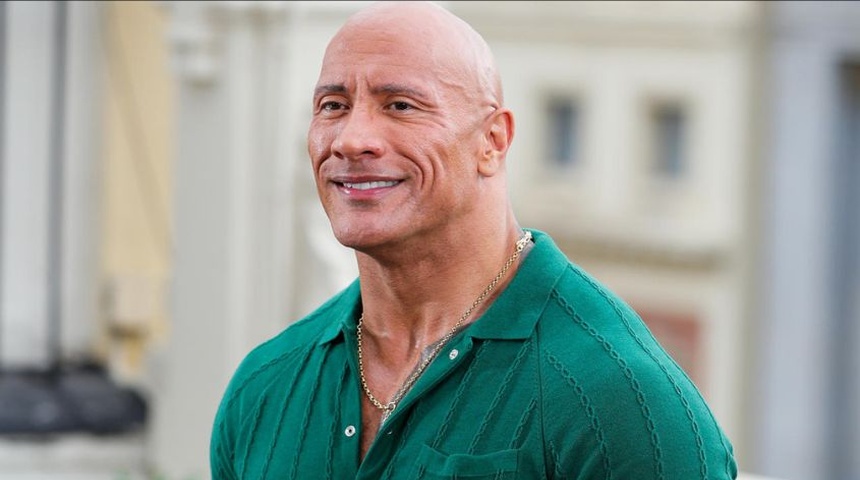 dwayne johnson la roca retira apoyo biden