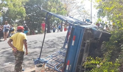 vuelco camion carretera san francisco norte chinandega