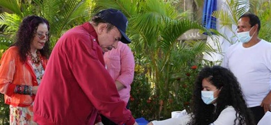 daniel ortega votando en elecciones municipales