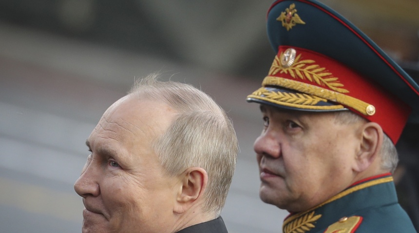 Vladimir Putin y ministro defensa Rusia