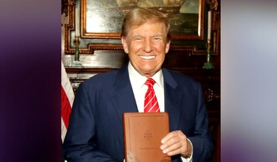 donald trump vende biblias semana santa