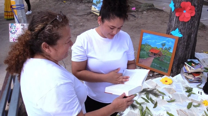 entregan libros penitenciario honduras