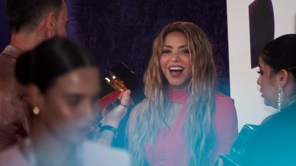 shakira recibira video vanguard award mtv