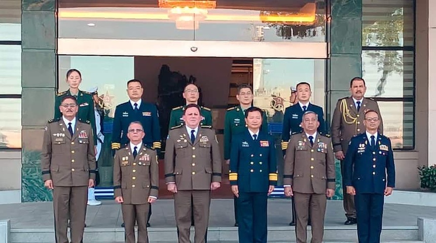 julio aviles jefe ejercito nicaragua visita china