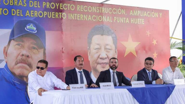 laureano ortega  junto inversores chinos