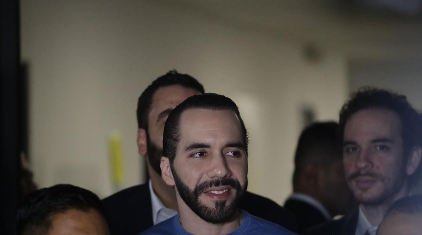 nayib bukele telecandidato rompe democracia el salvador