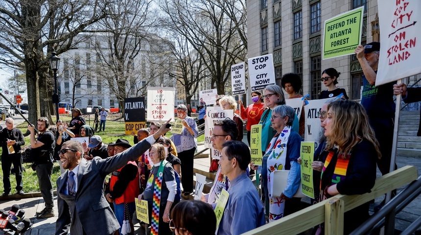 manifestantes acusados por terrorismo en atlanta