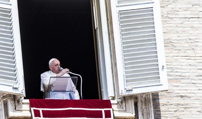 papa francisco ora plaza san pedro