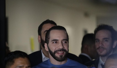 nayib bukele telecandidato rompe democracia el salvador