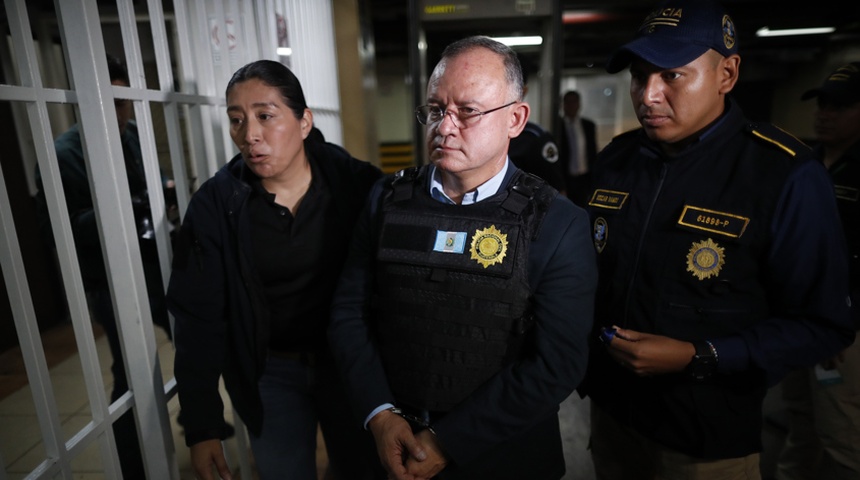 arresto exministro interior napoleon giron guatemala