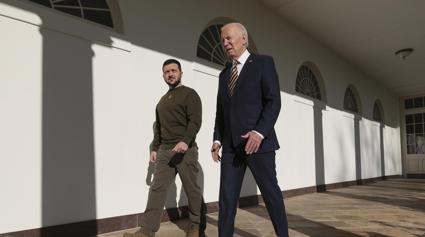 joe biden junto volodimir zelenski