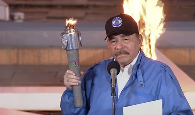 daniel ortega recibe antorcha