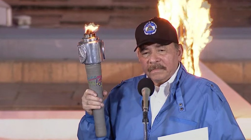 daniel ortega recibe antorcha