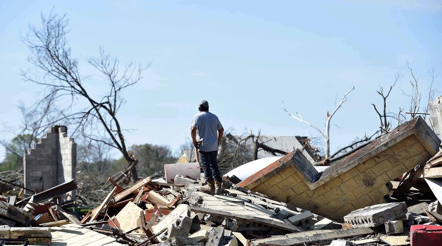 danos tornados misisipi