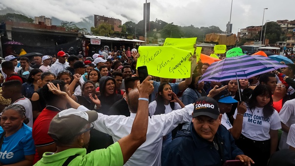 oficialistas impiden concentracion venezuela