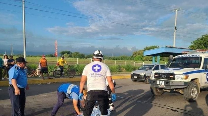 mujer muerta accidente transito carretera nueva leon