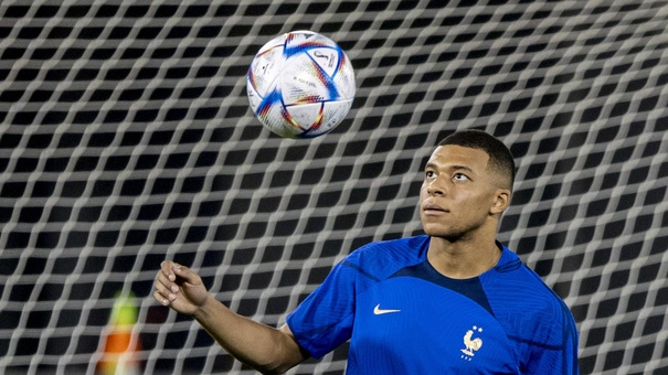 mbappe entrenamiento grupo principal psg