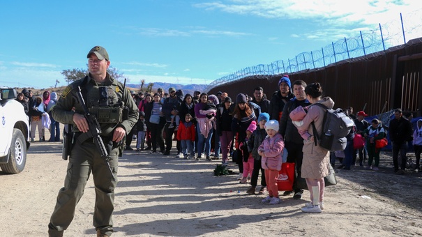 record llegada migrantes frontera sur eeuu