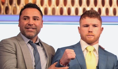 canelo alvarez acusa robo oscar de la hoya