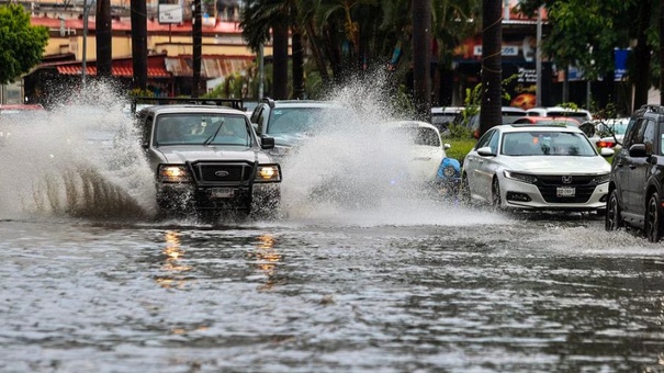 calles inundada huracan hilary