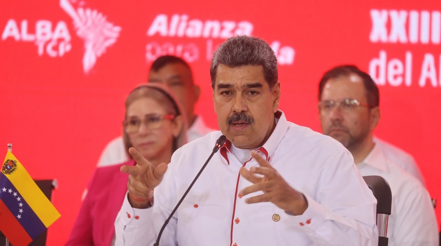 nicolas maduro acusa oposicion atacarlo