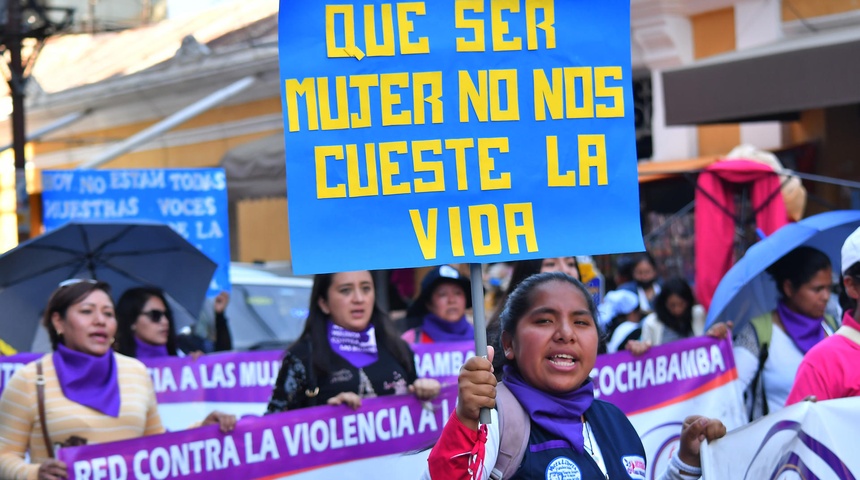 manifestacion contra violencia hombre