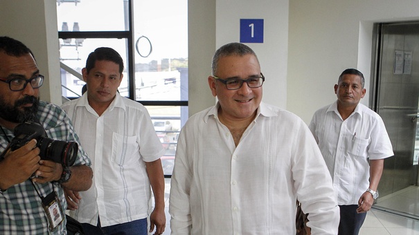 mauricio funes ejecutar bienes