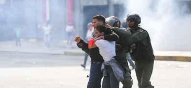 guardia nacional venezuela detiene protestantes