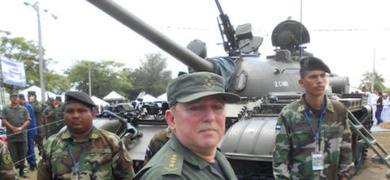 jefe del ejército julio cesar aviles