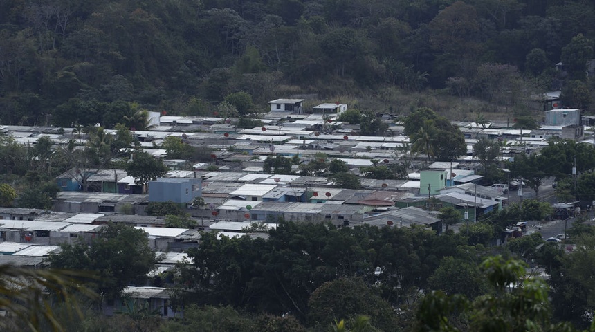 acceso a viviendas en el salvador