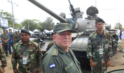 jefe del ejército julio cesar aviles