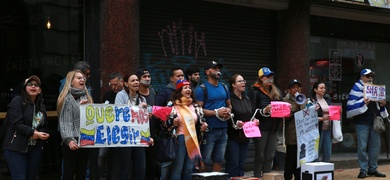 venezolanos uruguay protestan requisitos votar