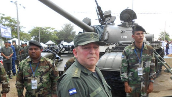 jefe del ejército julio cesar aviles