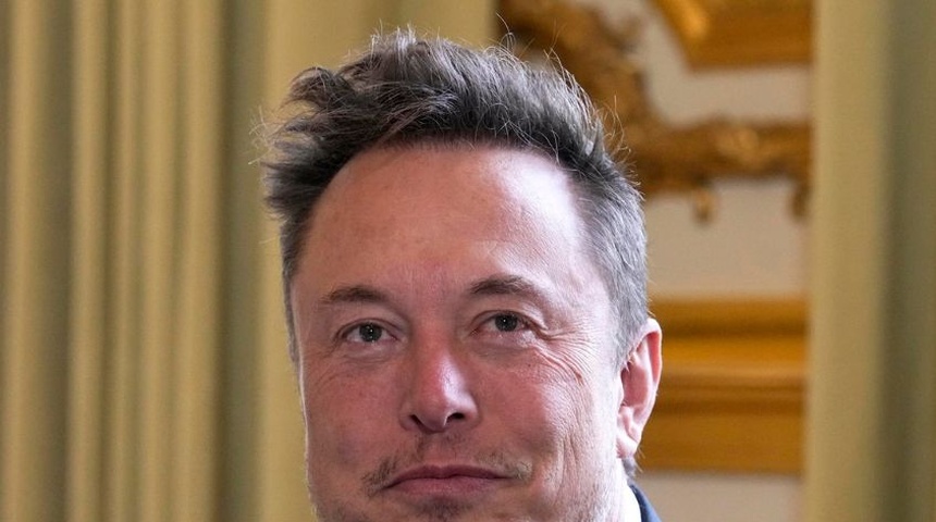 el multimillonario Eon Musk