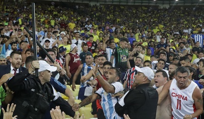 hincha argentina detenida racismo partido brasil