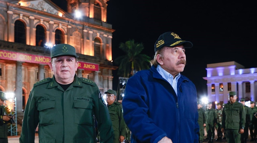 daniel ortega dona terreno ejercito nicaragua