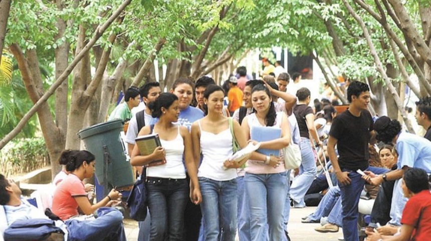 universitarios deberán responder encuesta  cnu