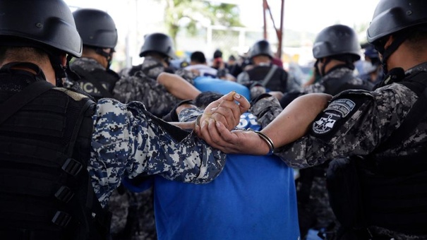 pandilleros presentados policia el salvador